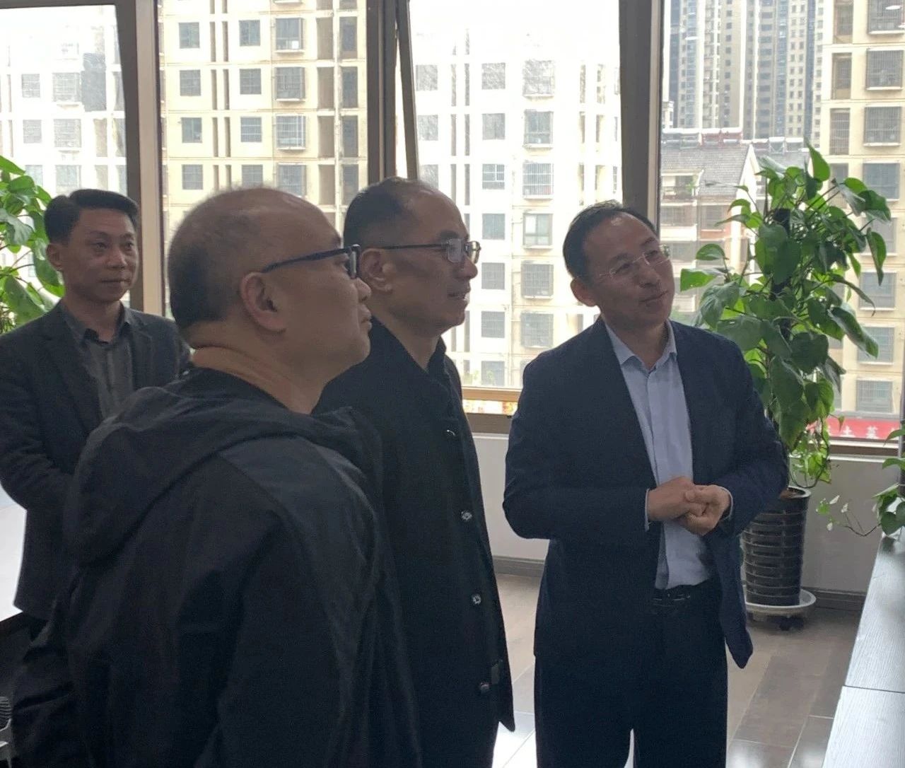 1682666700987437.jpg 1682666700987437.jpg